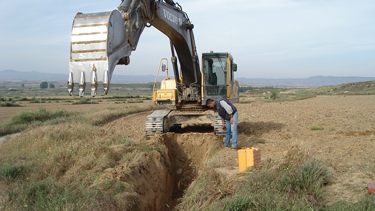 Prospecciones y catas arqueológicas - paleontológicas